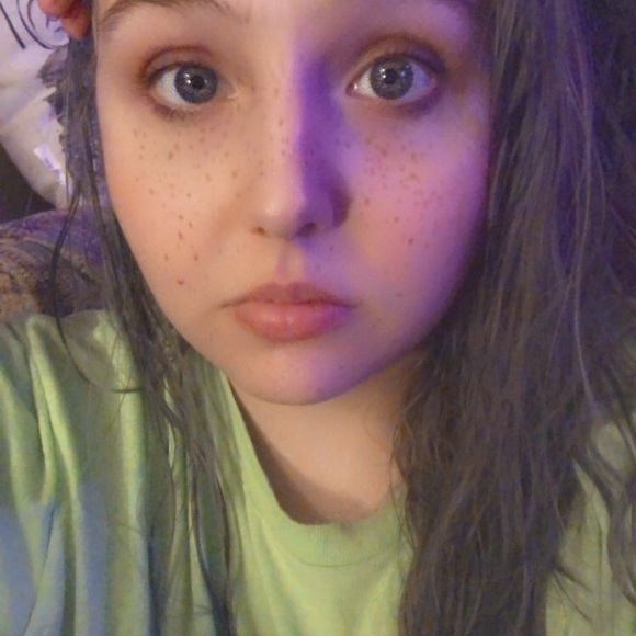 Meet your Posher, Katie - Picture 4 of 8